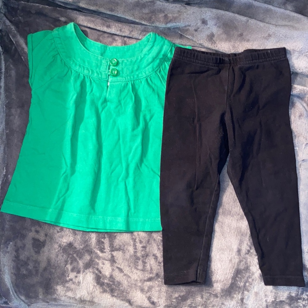 Carter’s green and black set
